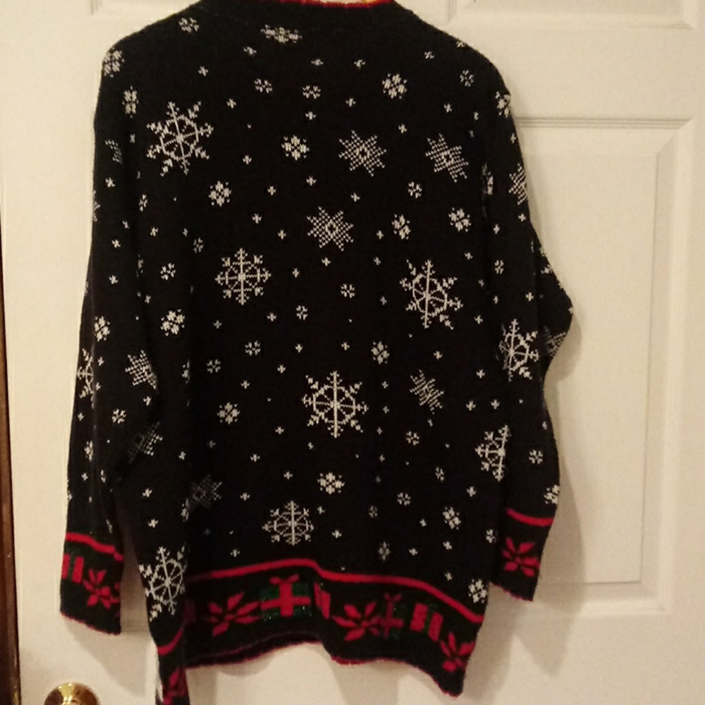 GOLD ROSETTES XMAS SWEATER - Picture 7 of 8